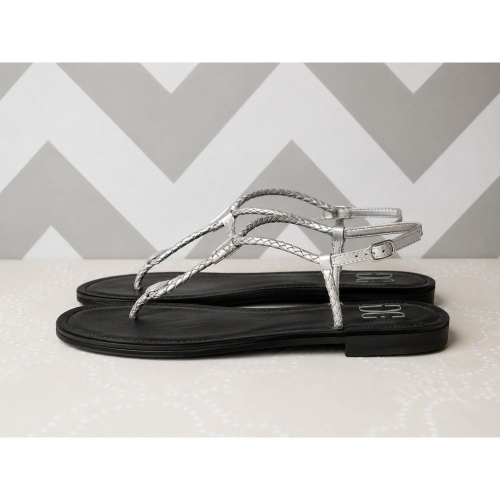 DG‎ by Dolce Vita Braided T-Strap Flat Sandals Silver Black Size 10